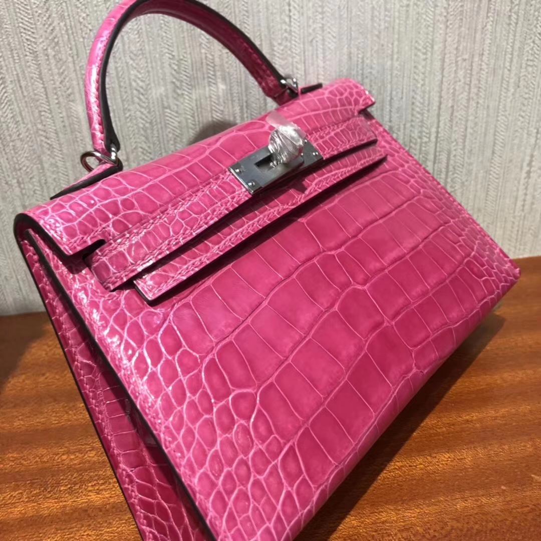 Stock Hermes Shiny Crocodile Minikelly-2 Evening Bag in Rose Tyrien Silver Hardware